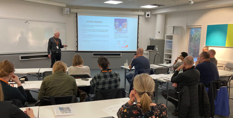 Tillsammans med RISE Research Institutes of Sweden och FougsTech har Viverk genomfört en speciellt inriktad utbildning inom teknisk renhet och deltagarna fick många bra tips på åtgärder med sig hem.