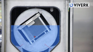 Flow-Jet är en speciellt användbar tvätteknik för korggods där tvättkammaren fylls upp med tvättvätska, tvättkorgen vickas eller roteras samtidigt som spolning görs i tvättvätskan med injicerad luft som sugs in i ramprören med ejektorverkan.